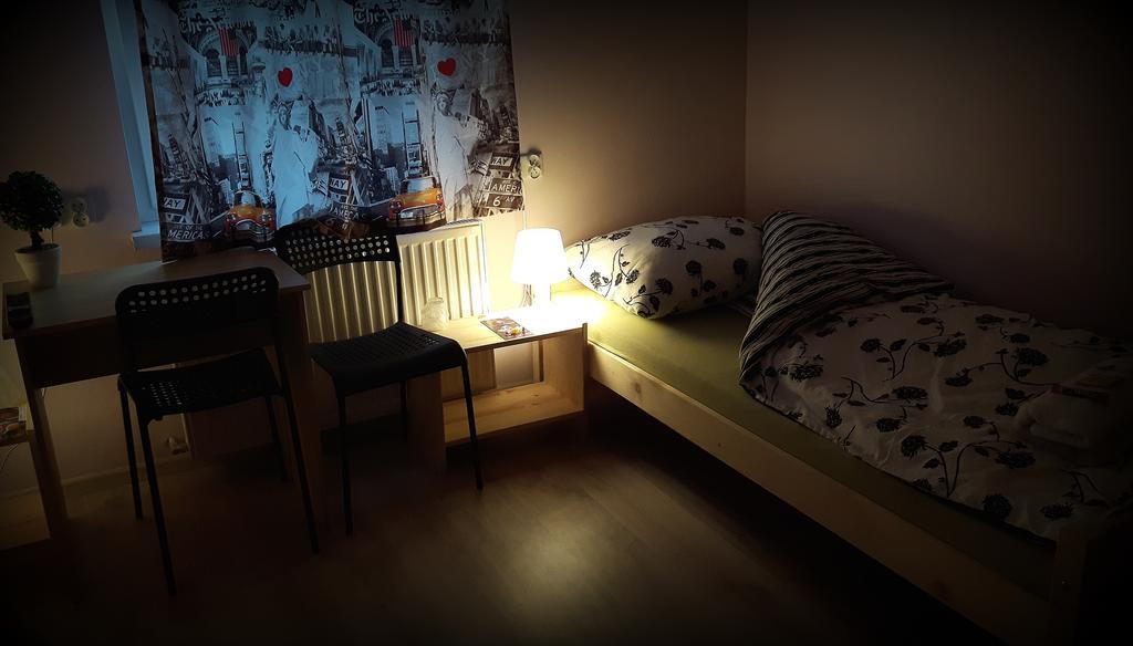 Hostel Puzzle - Jezyce Познан Екстериор снимка